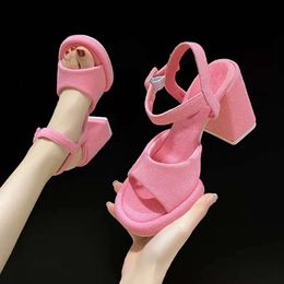 Femmes 931 Sandales Chunky High Heel Pink Shoes Plateforme d'été Sexy Peep Toe Ankle Buard Office Shoe Lady Cute E 820