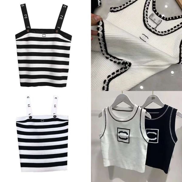 Femmes Aagram-Embroidered Tanks Camis Camis-Blend Tops Tops deux lettres de créateurs Jaupes de Yoga Suit Channel Robe Bra Vest Dames Solid Vintage T-shirt Femme Hannel