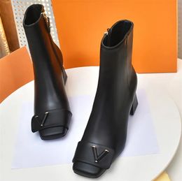 Femmes bottines imprimés classiques en cuir de vache chaussons Designer Shake Boot 5.5CM talons épais bout carré chaussures de soirée noires
