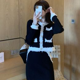 Dames Herfst Gebreide Lange Mouw Korte Hedging Kwastje Jasjassen + Mini Rok Set Vrouwelijke Elegante Knit Weave Tops Skirt Suit 210514