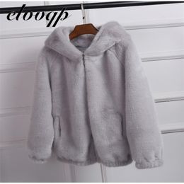 vrouwen herfst winter faux bontjas met kap vrouwelijke mode casual losse kunstbont jas nep konijnenbont uitloper 211110