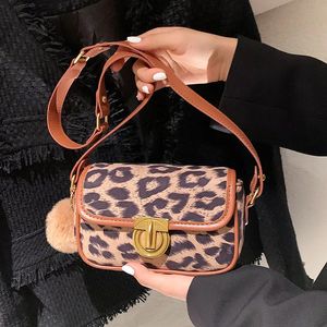 Sac pour femmes Sacles de messager vintage pour les sacs à toile simple pour les sacs de léopards