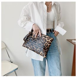 Dameszakken 2020 Vintage lederen portemonnees en handtassen Leopard Print Messenger schoudertassen Sac een hoofd femme Casual Day Clutches