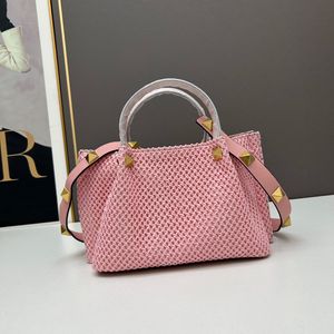 Vrouwen Tassen Mode Geweven Handtas Grote Capaciteit Klinknagel Handtassen Natuurlijke Lafite Gras Crossbags Geninue Lederen Handvat Schoudertassen Cool Style Lady Totes