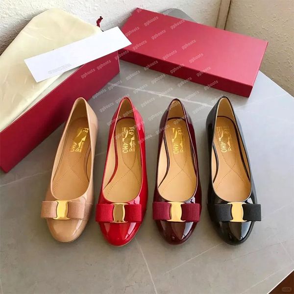 Femmes Ballet Flats Vobus chaussures Designer Slide Lady Double Fashion Gift Casual Shoe Vara Outdoor Sandal Dhgate Red Leather Sandale Bow Dance Shoe