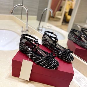 Zapatos planos de ballet para mujer Bailarina de lujo con cristales Diseñador de espejo Zapatos de vestir de calidad Detalle de lazo de tela Correas de piel de becerro Tamaño grande 35-42 con caja