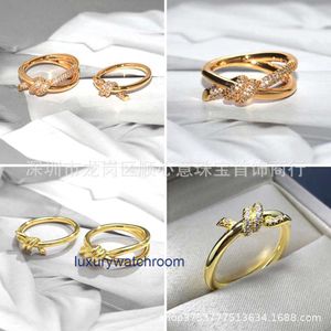 Bande de femmes Tiifeany Ring Jewelry Knot 925 Sterling Silver Electroplated 18K Gold High Edition enveloppé de diamants à la mode Fairy Sweet