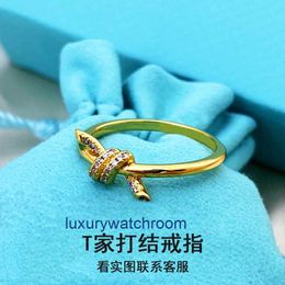 Groupe de femmes Tiifeany Ring Jewelry Tie Rope Bow 18K Rose Gold Incollée Twisted Pair Fashion Net Red High Grad