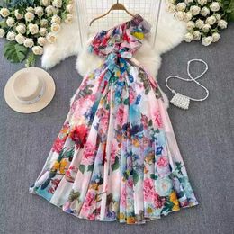 Dames basale casual jurken catwalk prachtige bloem vakantie chiffon jurk vrouwen ruches een schouder bloemenprint riem veter lang boho robe Vestidos 2024