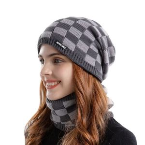 Femmes Bonnet Chapeaux Écharpe Ensemble Chaud Tricot Chapeau Crâne Casquette Femme Hiver Cache-Cou Épais Polaire Cagoule Bobble Chapeau pour Femmes Hommes 240110