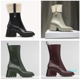 Femmes Betty bottes Pvc caoutchouc Beeled plate-forme genou haute botte de pluie noir imperméable Welly chaussures en plein air