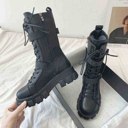 Botas de mujer, zapatos Rock, botas para mujer, nuevos botines con cordones, punta redonda, diseñador de lujo, tacón plano, Lolita Med, deportes de moda 0709