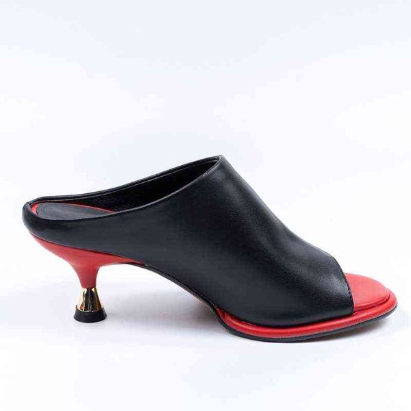 Femmes bottes sexy slipper luxe 2022 Été Nouvelle vache complète en cuir de mode de mode de mode femme femme plus taille de taille pour sandales 0719