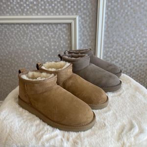 Dameslaarzen Ultra Mini Boot Designer Australia Boots Katoenen pantoffels Platform Mini Snowboots Instapper Tazz Slides Winter Tasman Fur Slides Box