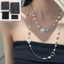 Femmes Boutique perle chaîne collier marque de luxe cadeau bijoux femmes nouveau coeur pendentif collier avec boîte bijoux de haute qualité