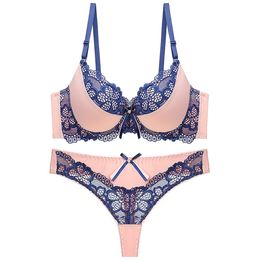 Vrouwenbeha en string set push -up brassiere ondergoed femme slipje lingerie bralette