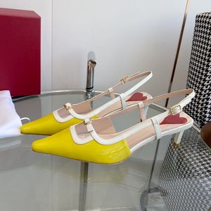 Femmes Canard Slingback Pumps 6 cm Designer Sandales Patent Leather Spring-Summer Collection Slides sur des bretelles d'orteil carré effilées