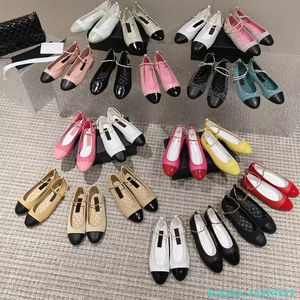 Dames Cap Toe Enkelketting Ballerina Flats 100% echt leer Kalfsleer Ontwerpers Cruise Ballerina Platte kleding Schoenen Loafer Maat 35-41 Bruiloft Feest Luxe Top Gewatteerd