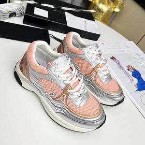 Zapatos casuales para mujer 2024 Nuevos clásicos Zapatillas de deporte Tela Transpirabilidad Diseño con cordones Zapatos de skate para mujer Entrenamiento plano Cclies hombres Zapatos para correr 534