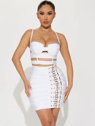 Femmes Celebrity Sexy Cut Out Mental Black White Mini Bodycon Bandage Jupe Set Elegant Evening Birthday Club Party Tenget 240510