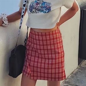 Vrouwen gecontroleerd mini rok met twee kleine voorste spleten plaid cut cara zomer strand vintage retro lente korte 210427
