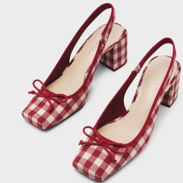 Femmes Sandales à talales épaisses Toe carré Square Mary Janes Pumps Chaussures Slingbacks Spring Summer High Heels Baotou Plaid Shoes 240415