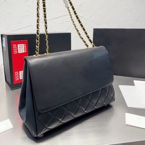 Dames Klassieke designertassen met grote capaciteit Echt leer Vintage metalen hardwareketen Schoudertas Crossbody Handtassen met meerdere zakken Franse luxe jumbo-portemonnees 33x22CM