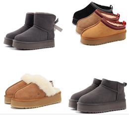 Dames klassiekers platform laarzen man tazz slippers sneeuwlaarzen boog platform bewaar warme laars schapenvacht pluche casual laarzen met kaartstoftassen mooie kerst