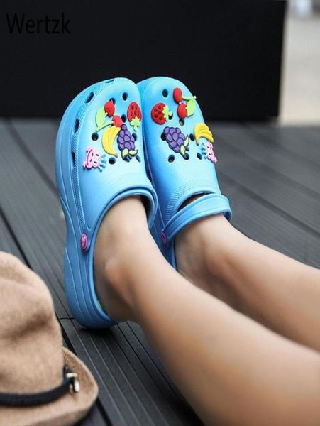 Femmes Clogs Platform Plateforme Sandales Sandales Cartoon Fruits Slippers Slip on For Girl Beach Shoes Fashion Tlides Outdoor8704775