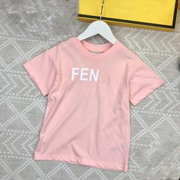 Kinder T-shirt Zomer baby roze Korte mouw met Letter Bedrukte mode Kid designer kleding Tops Jongens Meisjes T-shirts Kleding Kinderen Comfortabel Casual Sport