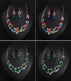 Mujeres Flores coloridas Juegos de joyería nupcial Collar Collar Collar Cabina de la cadena de gargantillas