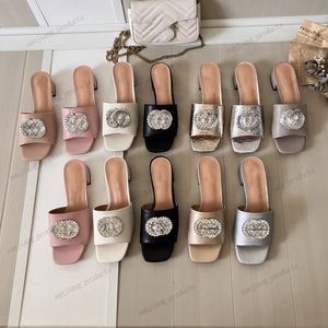 Femmes confortables Sandales diamants célèbres Rhingestone G Buckle Designer Summer Elegant Chunky Block High Heels 3cm 7cm Fashion Outdoor Vacation Beach Slippers