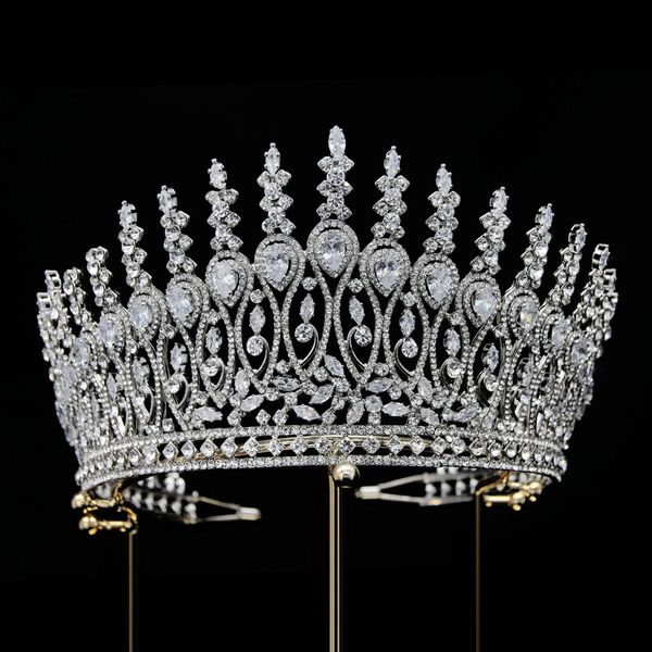 Coronas de mujer para boda Cristales de circón Princesa Novia Tiara Accesorios nupciales de plata Regalo de cumpleaños para novia Tocado de compromiso SPBH2301