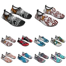 Zapatos de agua personalizados para hombre y mujer, diseño de animales de dibujos animados, palabra artesanal, color negro, blanco, azul, rojo, entrenador para hombre 147