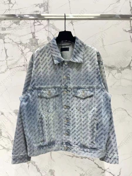 Chaqueta de mezclilla para mujer Diseñador Abrigo de mujer Marca de moda Tops de alta calidad Molino de piedra Flotador Nostálgico Lavado con agua Estampado completo Chaquetas con estampado de letras Ropa para mujer