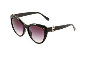 Lunettes de soleil design femme Square Summer Style Full Frame Protection 1854 lunettes de soleil