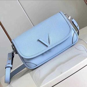 Bolso de diseñador para mujer Bolsos de hombro de color claro Bolso bandolera con solapa Bolso de mensajero Bolso Capa cefálica Agua Onda de cuero Resina Carta clásica Hebilla de calidad superior