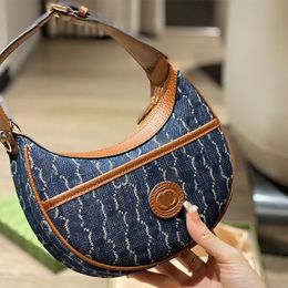 Femmes Designer Sacs 2023 Nouveau Enduit Presbyte Crescent Sac Rétro Mini Sac À Main Chaîne Unique Épaule Bandoulière Sac Européen et Américain