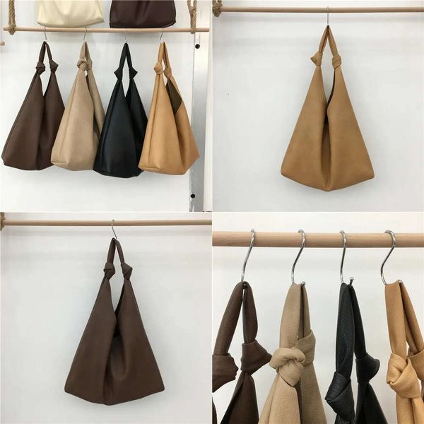 Sacs de créateurs de femmes Dicky0750 avec le coeur à cuir souple cosmétique Femme sac à main sac à main