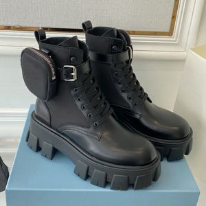 Women Fashion Martin Boots Monolith Rois Leather en Nylon Platform Boots Military Inspired Combat Boot zijn versierd met een veelzijdige zakje