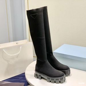 Botas de diseñador para mujer, calcetines tejidos con etiqueta triangular de otoño e invierno, botas con suelas de plataforma, calcetines elásticos, botas hasta el muslo