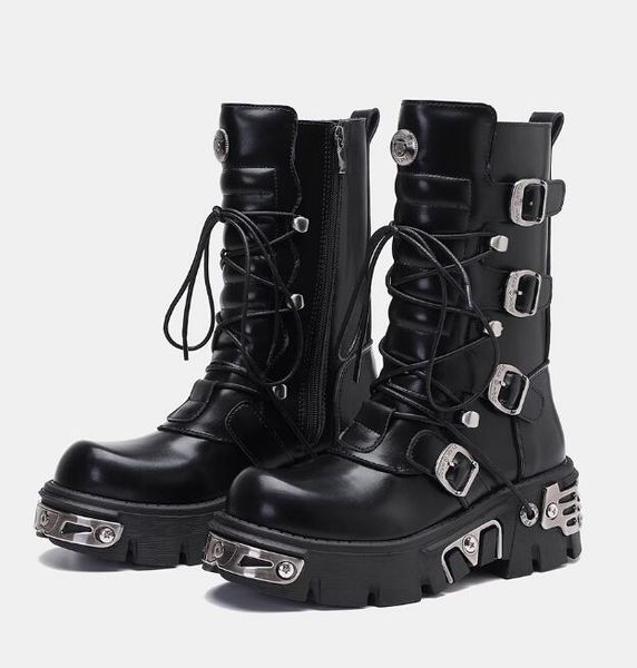 Bottes de bottes de concepteur Femmes Rivets Punk Martin Boots Automn Bourteau Zip Talage plat Plateforme de femmes Bottes de moto