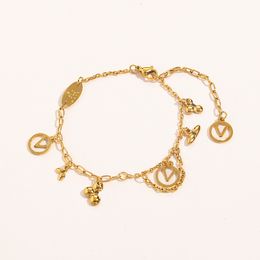 Vrouwenontwerper Bracetto Chains luxe armband Gold vergulde mode Trendy Pulsera Lock Flower Letter Hanger Diamant Cjeweler Love Charms armbanden