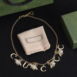 Femme designer bracelet Gold Bees Collier Set Bijoux Diamond Perle Bracelets Fashion Link Link Link Colliers Environ Colliers
