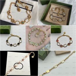 Femmes Designer Bracelet Bijoux de luxe Lettre G Bracelets pour hommes Charme Bracelet Rose Daisy Main Chaînes Diamant Bracelets Bijoux Accessoires