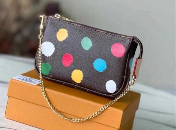 Bolso de hombro de cadena de diseñador para mujer Bolsos de embrague Mini Pochette Bolso de axila M81866 M80501 Con lunares coloridos Bolsos de cadena de moda para mujer Momogran Bolso Monedero 2569