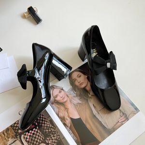 Chaussures habillées de créateurs pour femmes, chaussures Mary Jane à nœud papillon, escarpins noirs et blancs