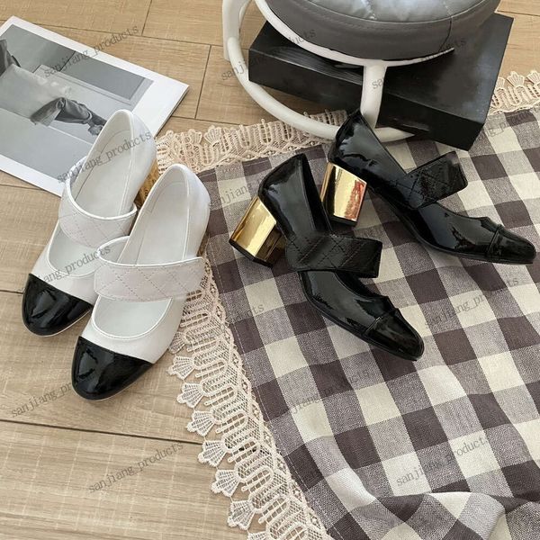 Femmes Designer Robe Chaussures Cuir Verni Mary-Jane Chunky Block Talons avec Plaid matelassé Deux sangles C Noir Blanc Cap Toe Talon épais Bouche peu profonde Ballet Party Sandales