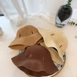 Vrouwen ontwerper F Letter Straw Hat Gentleman's Hat Top Zon Hoed Mode gebreide hoed voor mannen en vrouwen Wide-rand Hoed Zomer emmer hoed