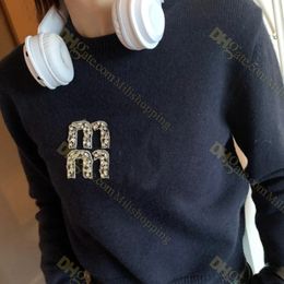 Sudaderas con capucha de diseñador para mujer Suéter de cachemira con letras Miumiu de diamantes con cuentas a mano en azul marino 554 #